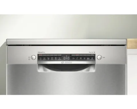 Bosch Freistehender Geschirrspüler 60 cm für 14 Maßgedecke 9 l 42 dB (A) SMS4EMI06E edelstahl