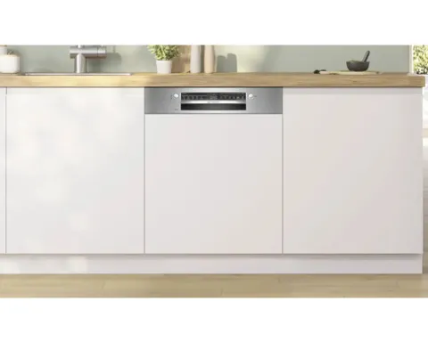 Bosch Teilintegrierter Geschirrspüler 60 cm für 13 Maßgedecke 9 l 46 dB (A) SMI2HTS08E
