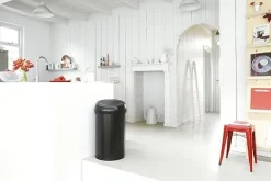 Brabantia Abfallbehälter Mit Soft Touch Öffnung 60 Liter HxBxT 71 x 40 x 40 cm Metall Matt Schwarz