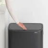 Brabantia Hochwertiger Abfallsammler Mit Touch Öffnung 2 x 30 Liter HxBxT 65,6 x 54,5 x 31 cm Schwarz