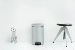 Brabantia Klassischer Tretmülleimer Mit Soft Verschluss 12 Liter HxBxT 41,1 x 25,1 x 33,8 cm Metall Metallik Grau