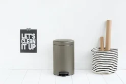 Brabantia Klassischer Tretmülleimer Mit Soft Verschluss 12 Liter HxBxT 41,1 x 25,1 x 33,8 cm Metall Platin