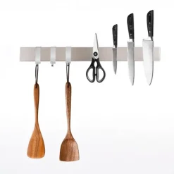 CHEFGASTRO Magnetleiste magnetische Messerleiste Messerhalter aus Stahl | HxBxT 4x40x1,6cm | Inkl. 3 silberne Haken | Silber | extra stark magnetischer Messerstreifen zum Kleben oder Schrauben
