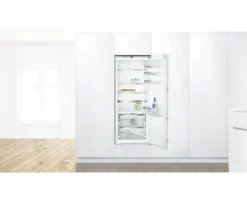 Einbau-Kühlschrank Bosch KIF51AFE0 BxHxT 55.8 x 139.7 x 54.5 cm Kühlteil 220 l