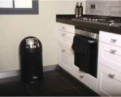 EKO Treteimer Kickcan 33 l schwarz matt