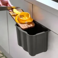 Emuca Recycle Recyclingbehälter zum Aufhängen an der Tür, 1x5 Liter, mit Deckel, Kunststoff anthrazitgrau