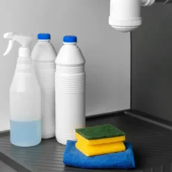 Emuca Schutz für Böden von Küchenmöbeln Modell Sink, M100, 967x580mm, Brettstärke 16mm, schneidbar, Kunststoff, Anthrazitgrau