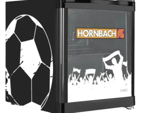 Getränkekühlschrank Cool Cubes Fußball BxHxT 43 x 51 x 47,5 cm Kühlteil 48 l