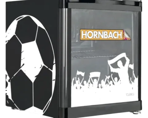 Getränkekühlschrank Cool Cubes Fußball BxHxT 43 x 51 x 47,5 cm Kühlteil 48 l