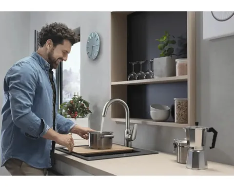 hansgrohe Küchenarmatur FOCUS 220 M42 edelstahl gebürstet 71802800