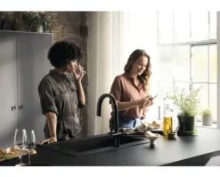 hansgrohe Küchenarmatur mit Filterfunktion AQITTURA M91 schwarz matt mit Schlauchbox, Filterkopf und Mineralisierungskartusche Harmony mit Filter 76800670