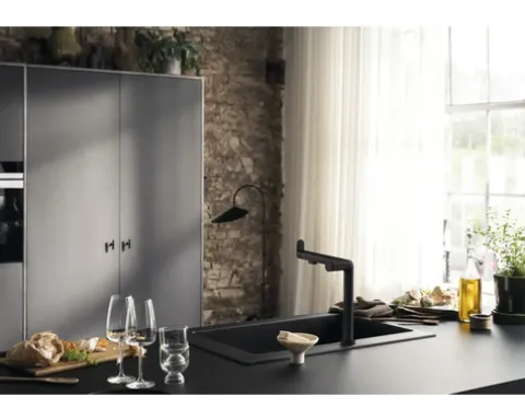 hansgrohe Küchenarmatur mit Filterfunktion AQITTURA M91 FilterSystem 240 schwarz matt mit Filterkopf 76804670