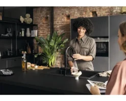 hansgrohe Küchenarmatur mit Filterfunktion AQITTURA M91 schwarz matt mit Filterkopf und Mineralisierungskartusche Harmony mit Filter 76801670