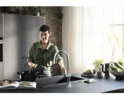 hansgrohe Küchenarmatur mit Filterfunktion SodaSystem AQITTURA M91 chrom mit Schlauchbox, Filterkopf, Mineralisierungskartusche Harmony mit Filter, CO2 Flasche und SodaBase 76806000