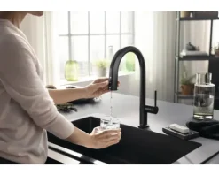 hansgrohe Küchenarmatur mit Filterfunktion SodaSystem AQITTURA M91 schwarz matt mit Schlauchbox, Filterkopf, Mineralisierungskartusche Harmony mit Filter, CO2 Flasche und SodaBase76806670