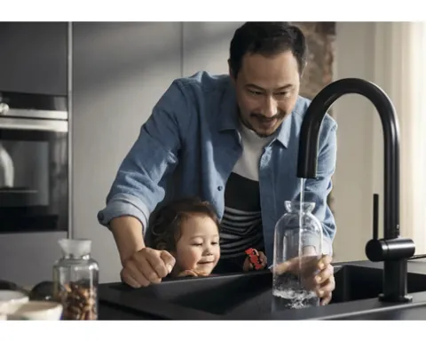 hansgrohe Küchenarmatur mit Filterfunktion SodaSystem AQITTURA M91 schwarz matt mit Schlauchbox, Filterkopf, Mineralisierungskartusche Harmony mit Filter, CO2 Flasche und SodaBase76806670