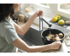 hansgrohe Küchenarmatur mit Handbrause ZESIS 160 M33 chrom 74822000