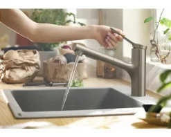 hansgrohe Küchenarmatur mit Handbrause ZESIS 150 M33 edelstahl gebürstet 74821800