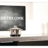 Küchenrückwand mySPOTTI pop Kiss the cook 59x41 cm