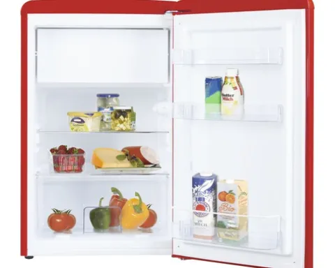 Kühlschrank mit Gefrierfach Amica KS 15610 R BxHxT 55 x 86 x 61.5 cm Kühlteil 95 l Gefrierteil 13 l