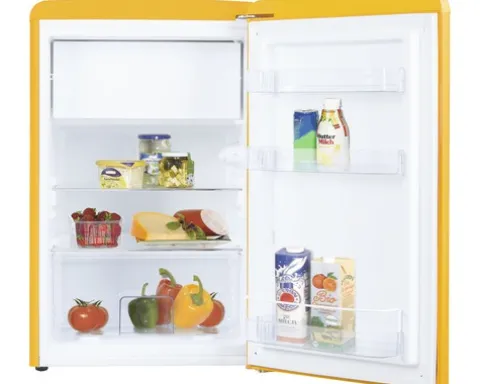 Kühlschrank mit Gefrierfach Amica KS 15613 Y BxHxT 55 x 86 x 61.5 cm Kühlteil 95 l Gefrierteil 13 l