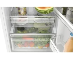 Kühl- und Gefrierkombination Bosch BxHxT 60 x 203 x 66,5 cm Kühlteil 260 l Gefrierteil 103 l weiß KGN392WCF