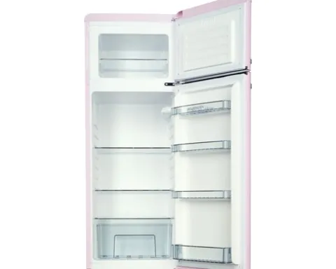 Kühl- und Gefrierkombination Wolkenstein GK212.4RT SP rosa BxHxT 54.5 x 145.6 x 62.6 cm Kühlteil 172 l Gefrierteil 39 l