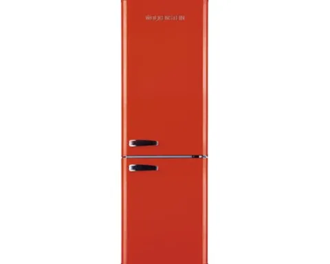 Kühl- und Gefrierkombination Wolkenstein KG250.4RT FR BxHxT 54.5 x 177.5 x 62.6 cm Kühlteil 180 l Gefrierteil 69 l