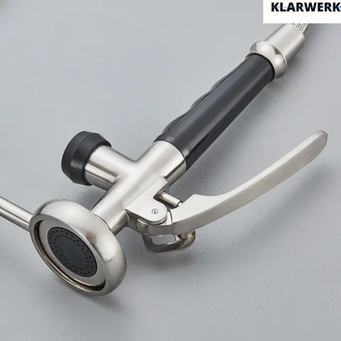 KLARWERK® Ben | Große Gastronomie Küchenarmatur Sillber gebürstet2 Brausen | Profi Edelstahl Wasserhahn Küche 2 Anschlüsse|Doppelspülbecken Restaurant