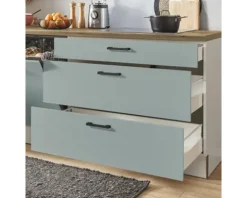 PICCANTE Plus Küchenzeile mit Geräten Marlena 310 cm fjördgrün matt vormontiert Variante rechts 4067368014892