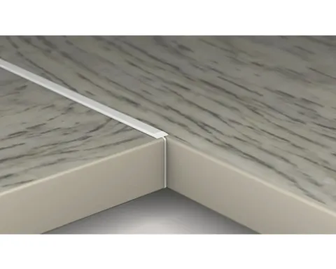 PICCANTE Verbindungsprofil Aluminium für Arbeitsplatten mit 28 mm Stärke und PP-Kante Radius 1,5 mm Länge: 635 mm
