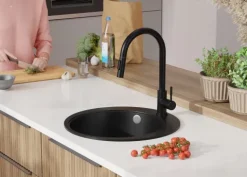 PRIMAGRAN Granitspüle Schwarz 50x50cm, Spülbecken Rund 1 Becken + Küchenarmatur 40x20cm + Ablauf-Set + Schneidebrett, Küchenspüle ab 45er Unterschrank - Pisa