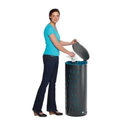 PROREGAL Kompakter Abfallsammler Gelocht Mit Deckel Klapptür 35 cm Einfüllöffnung HxBxT 85 x 44 x 44 cm Stahl Grau