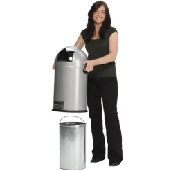 PROREGAL Klassischer Abfallsammler Mit Einwurfklappe Inneneinsatz Fußpedal 22 Liter HxBxT 64 x 40 x 40 cm Verzinkter Stahl Silber