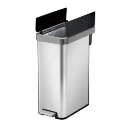 PROREGAL Modern Designter Treteimer Aus Gebürstetem Edelstahl 45 Liter 65 x 28 x 49,5 cm Kunststoff Inneneimer Silbe Deckel Schwarz