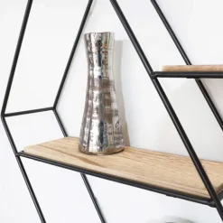 Schwarzes Wandregal aus Metall mit 3 Holzregalen – Sechseck-Diagonale