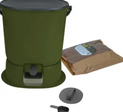 Skaza Bokashi Essential Biomülleimer Küche (15,3 Liter) + Base - Komposteimer Küche und Garten aus recyceltem Kunststoff - Starter Set + incl. 1 kg Fermentation Starter - Olive