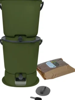Skaza Bokashi Essential Biomülleimer Küche Set (2 x 15,3 Liter) + Base - Komposteimer Küche und Garten aus recyceltem Kunststoff - Starter Set + incl. 1 kg Fermentation Starter - Olive
