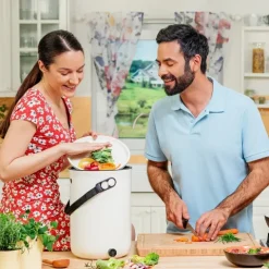 Skaza Bokashi Organko 2 | Preisgekrönter Küchenkompostbehälter aus recyceltem Kunststoff | 9.6 L | Starter Set für Küchenabfälle und Kompostierung | mit EM Bestreuung 1 kg | Creme Weiß