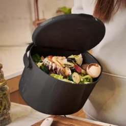 Skaza Organko Daily Biomülleimer 3,3L mit Deckel und Henkel für die Küche | Einhändiges Öffnen | Abfalleimer aus Postconsumer-Recyceltem Kunststoff (Schwarz)