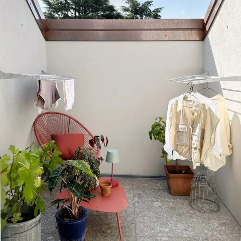 Wand-Wäscheständer Foxydry Down 62 cm aus Aluminium – nach unten klappbar, platzsparend, Tragkraft 10 kg