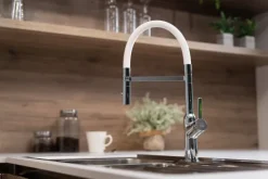 Wasserhahn Küchenarmatur, BOD, mit 360° schwenkbarem Auslauf, abnehmbare 2 strahl Handbrause, Verchromt / Weiß