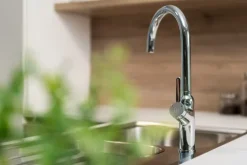 Wasserhahn Küchenarmatur, BOD, mit 360° schwenkbarem U-Auslauf, Verchromt