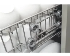 Amica Teilintegrierter Geschirrspüler 45 cm für 10 Maßgedecke 9 l 44 dB (A) EGSPU 500 911 E