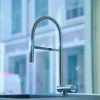 NIEDERDRUCK Wasserhahn Vorfenster Küchenarmatur, Umklappbar 4,5 CM, mit 360° schwenkbarem Auslauf, abnehmbare 2 strahl Handbrause, Verchromt